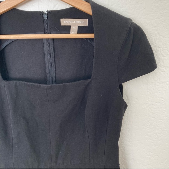 Banana Republic Black Cap Sleeve Square Neckline Bodycon Dress, Size 6P - Picture 2 of 5